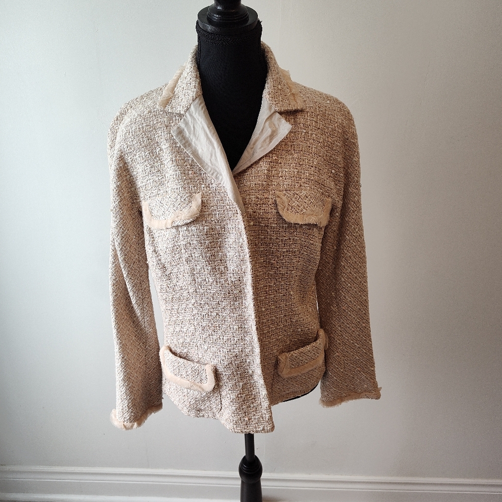 Peach Lida Baday suit (jacket + skirt) size 6 - 8